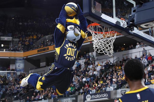 库里29分库明加28+10波杰15+11 勇士力克篮网